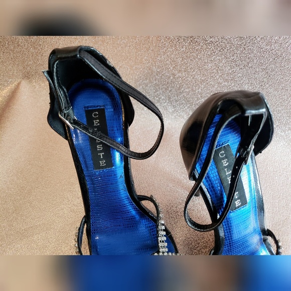 Celeste Heels Size 7.5 - Picture 4 of 7
